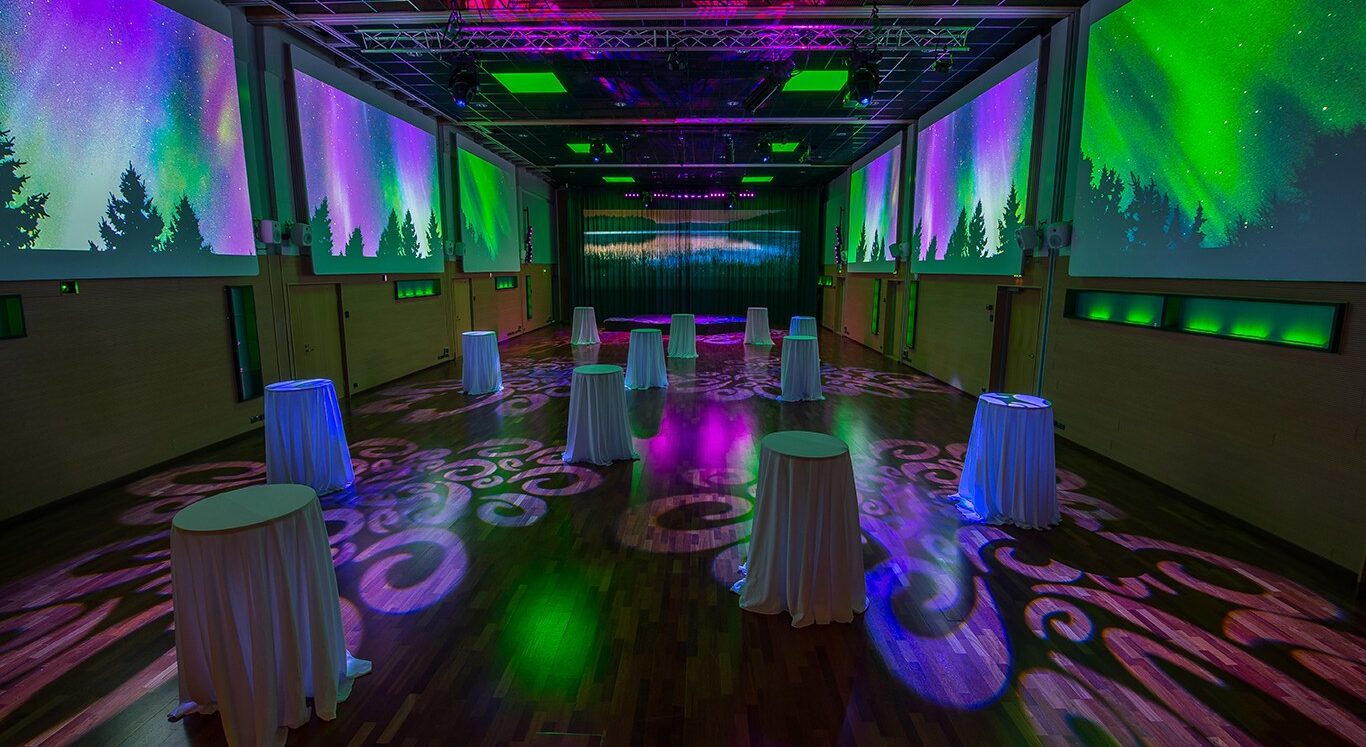 Kokoustiloja erilaisiin tilaisuuksiin